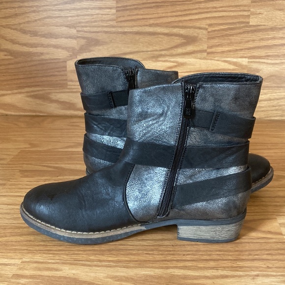 Patrizia Donjon Metallic - Black Buckle Ankle Boot Booties Size 39 (8) - Picture 4 of 16